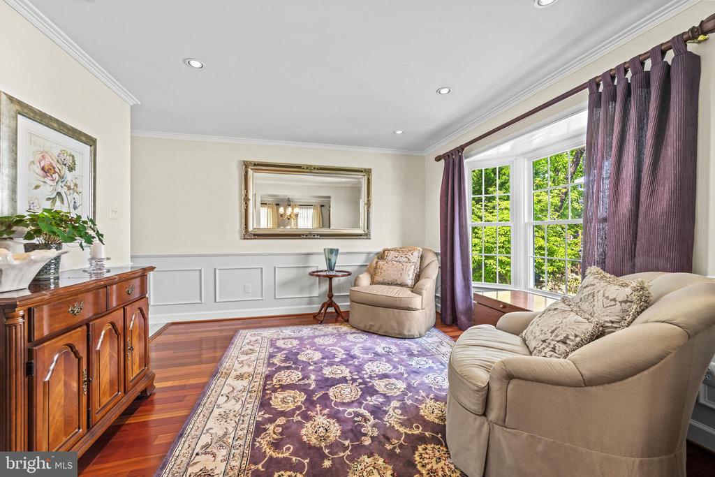 7713 SANDSTONE COURT