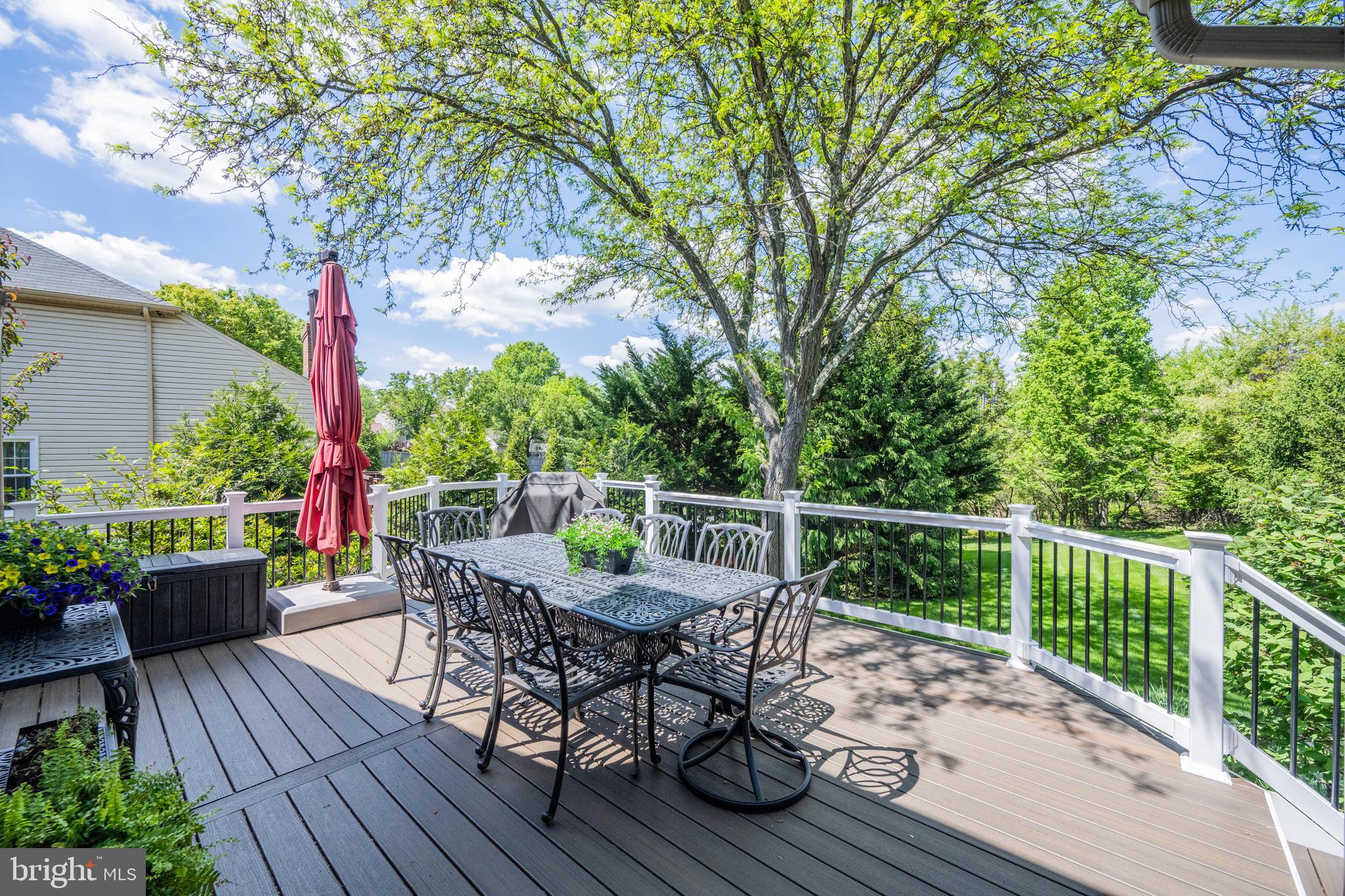 7713 SANDSTONE COURT