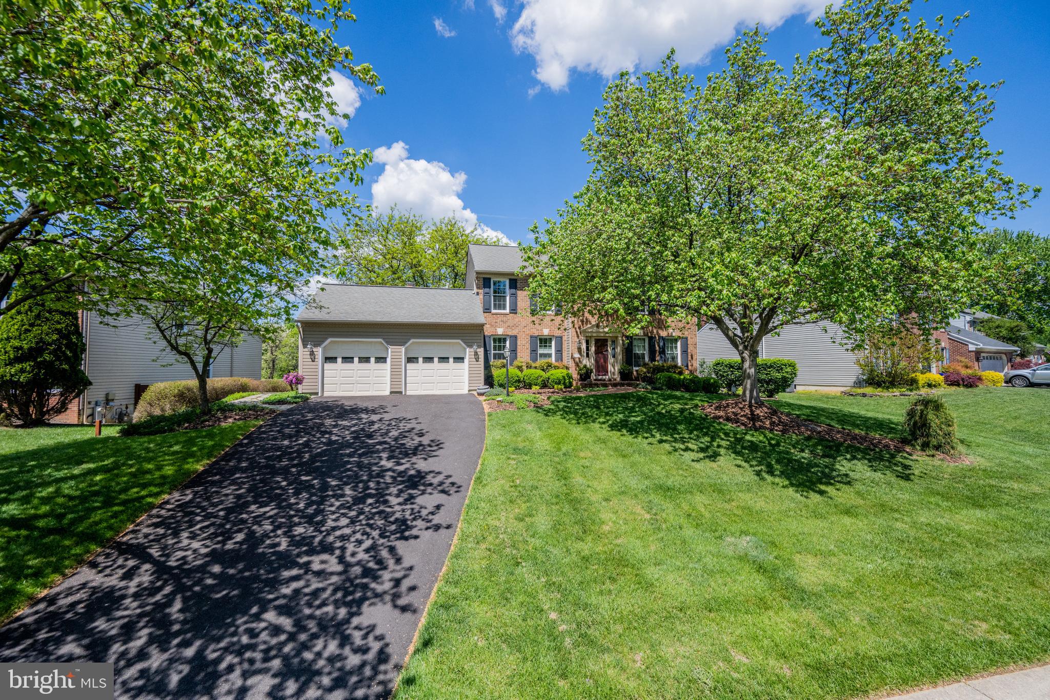 7713 SANDSTONE COURT