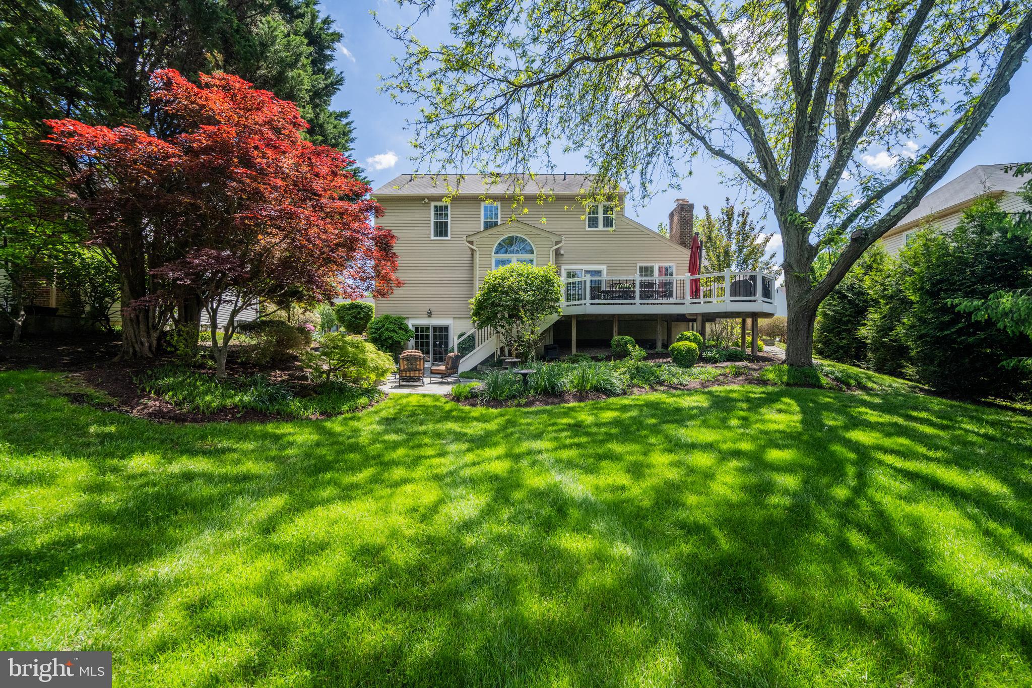 7713 SANDSTONE COURT