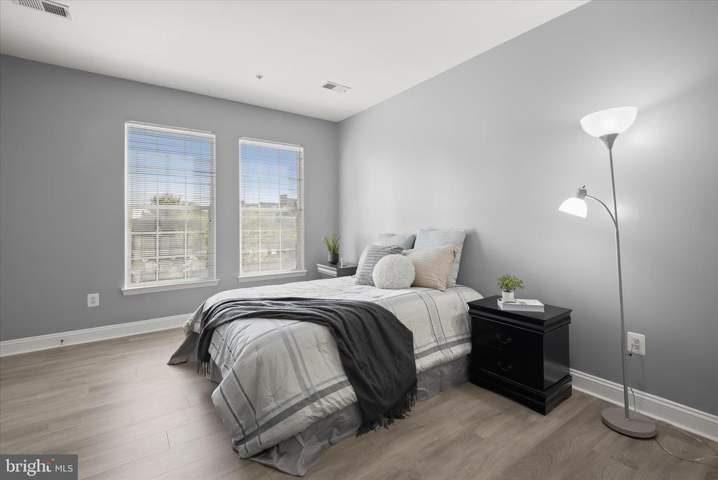 5920 GREAT STAR DRIVE Unit: 301