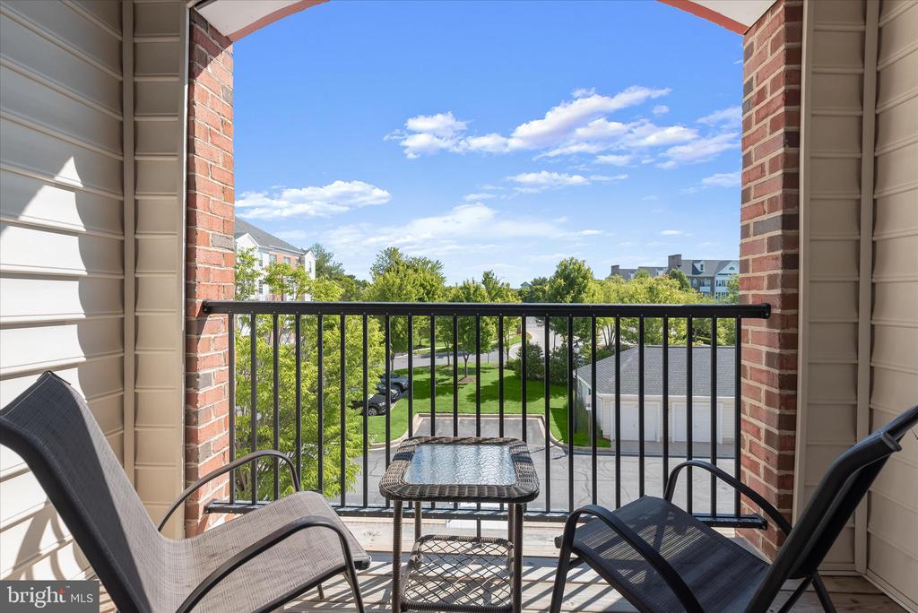 5920 GREAT STAR DRIVE Unit: 301
