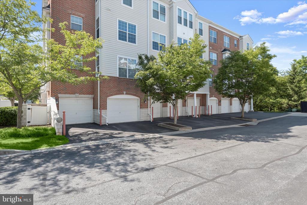 5920 GREAT STAR DRIVE Unit: 301