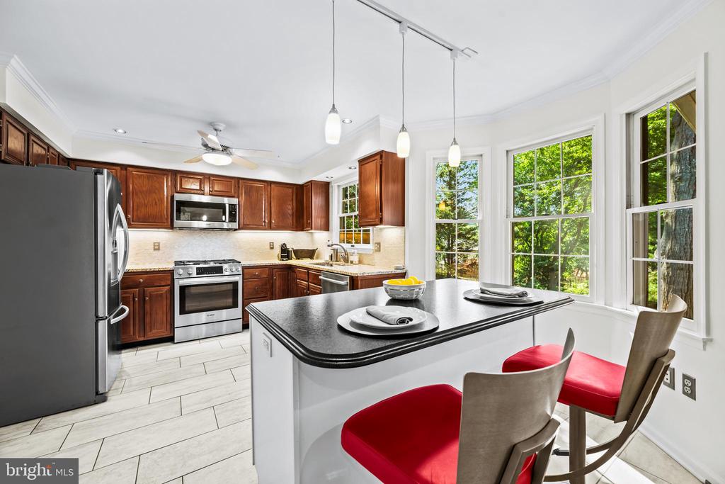 3672 MEADOWVALE ROAD