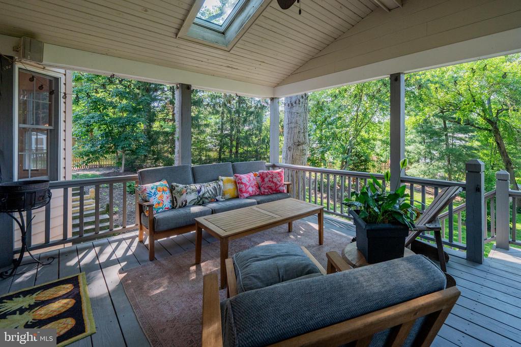 3672 MEADOWVALE ROAD