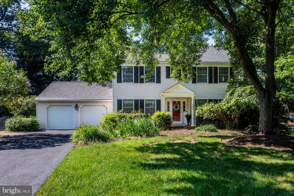 3672 MEADOWVALE ROAD