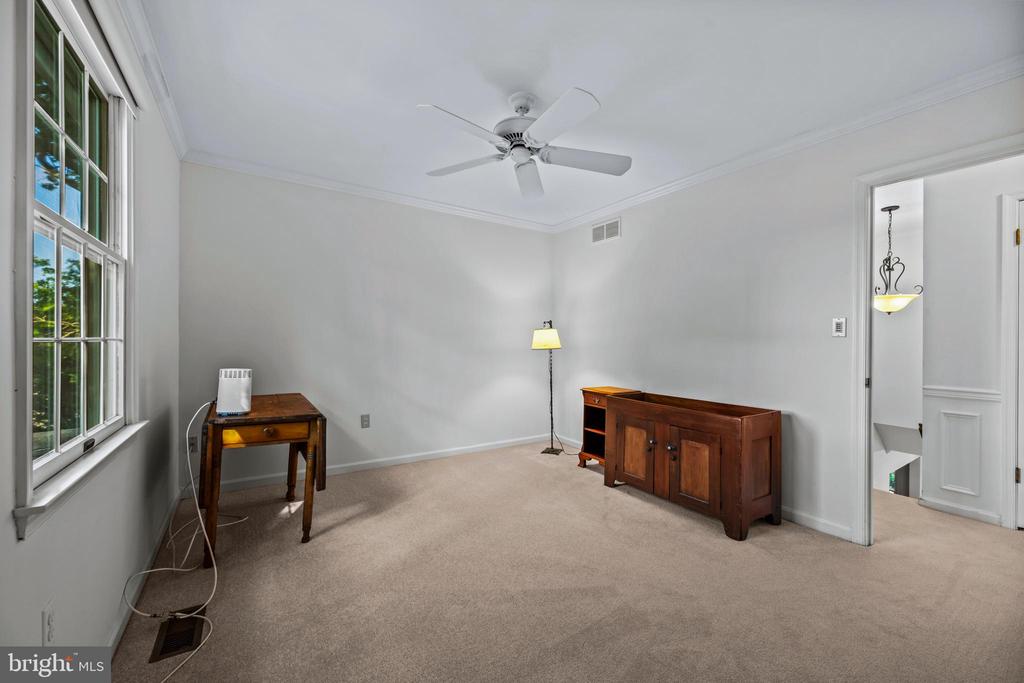 3672 MEADOWVALE ROAD