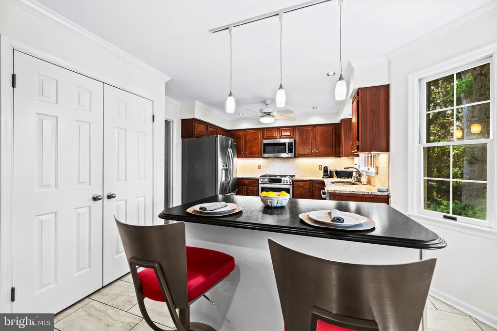 3672 MEADOWVALE ROAD