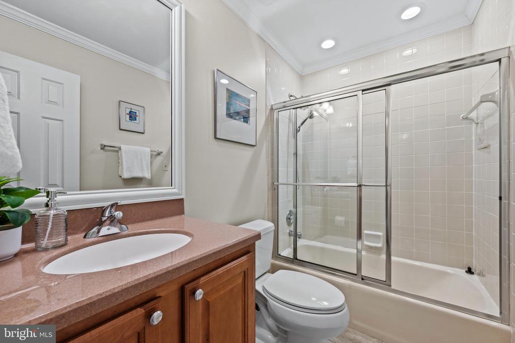 3672 MEADOWVALE ROAD