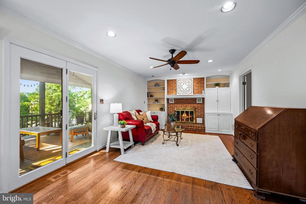3672 MEADOWVALE ROAD