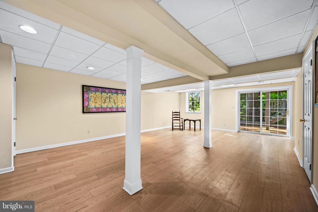 3672 MEADOWVALE ROAD