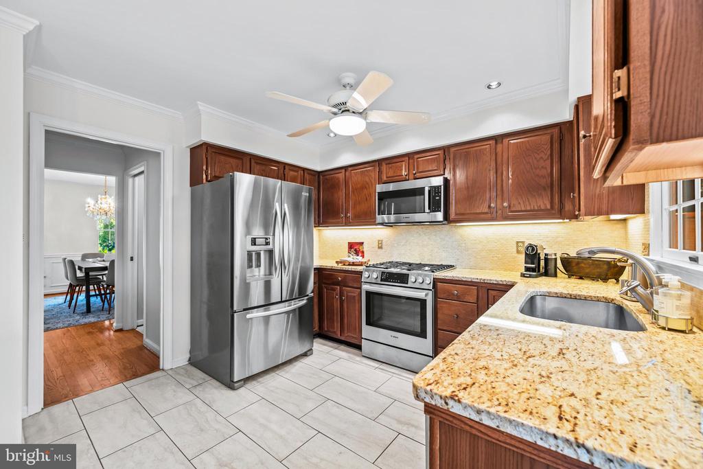 3672 MEADOWVALE ROAD
