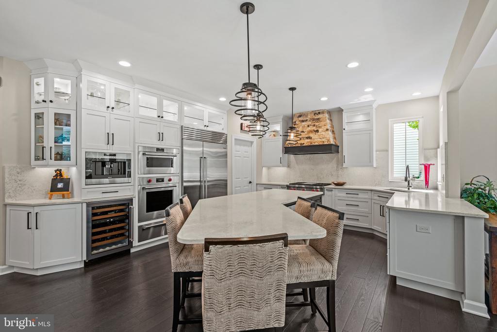 8417 ROBERTS ROAD