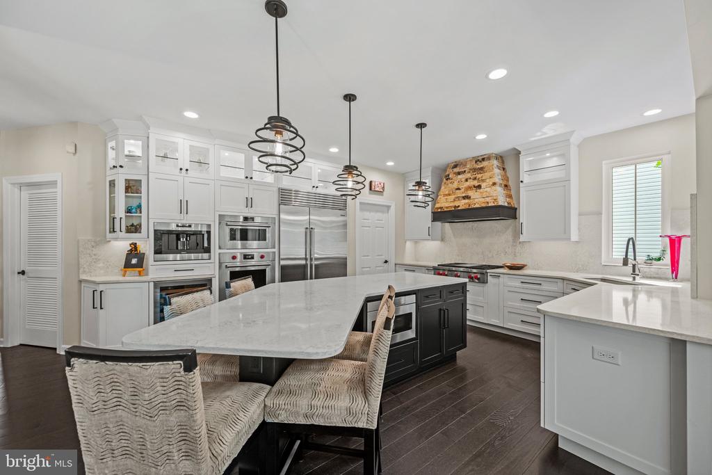 8417 ROBERTS ROAD