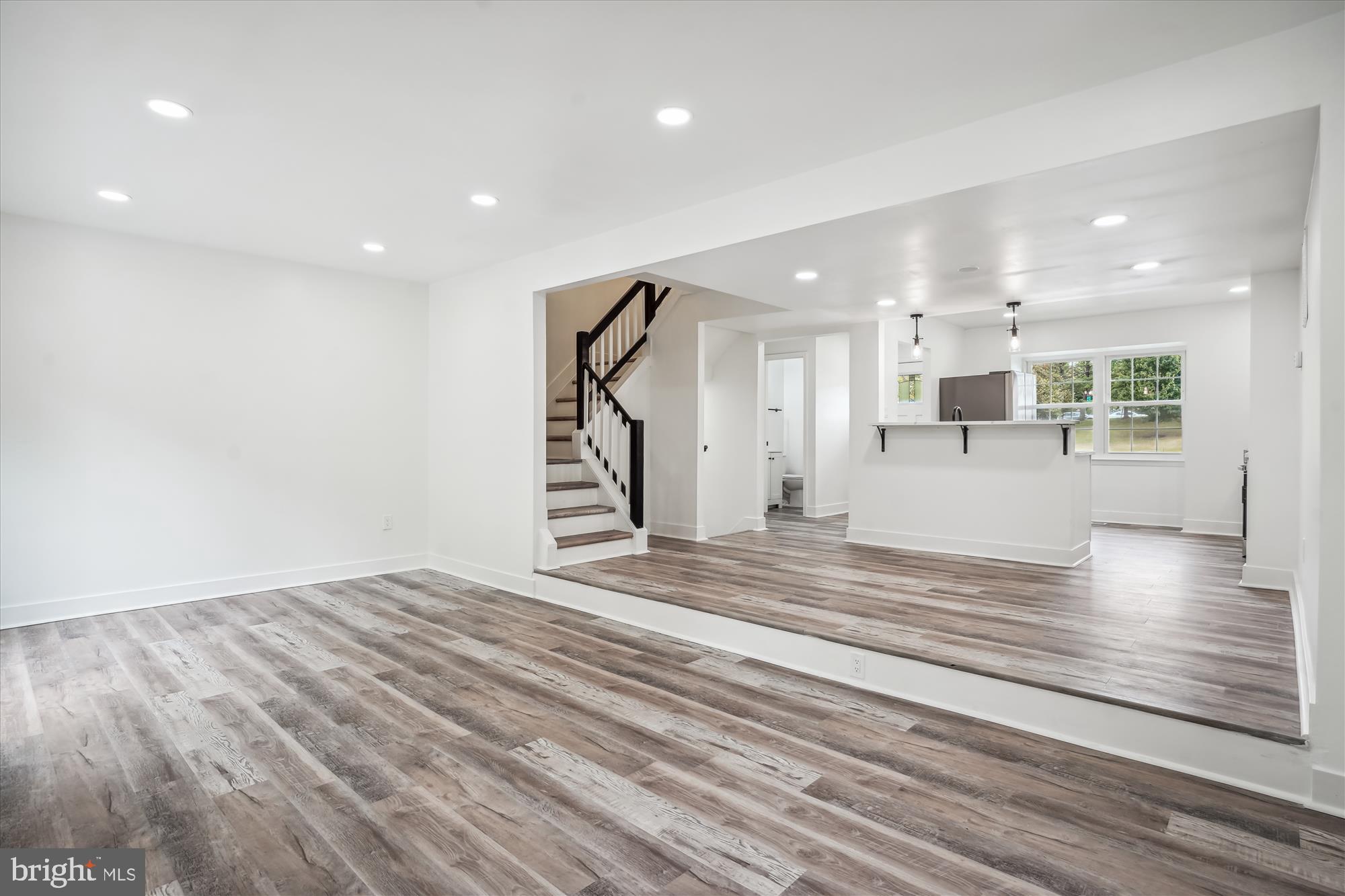 8648 WATERSHED CT