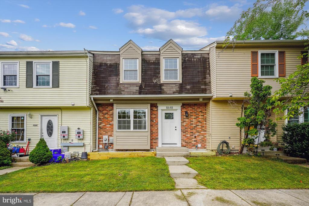 8648 WATERSHED CT