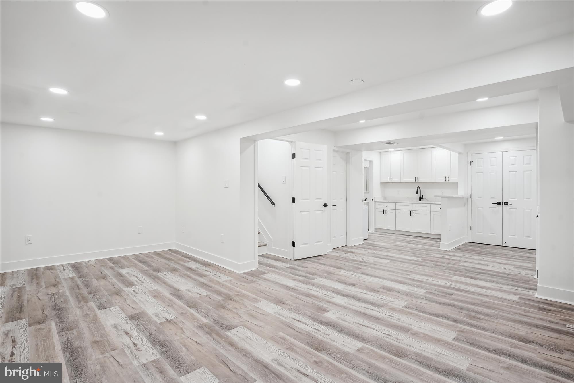 8648 WATERSHED CT