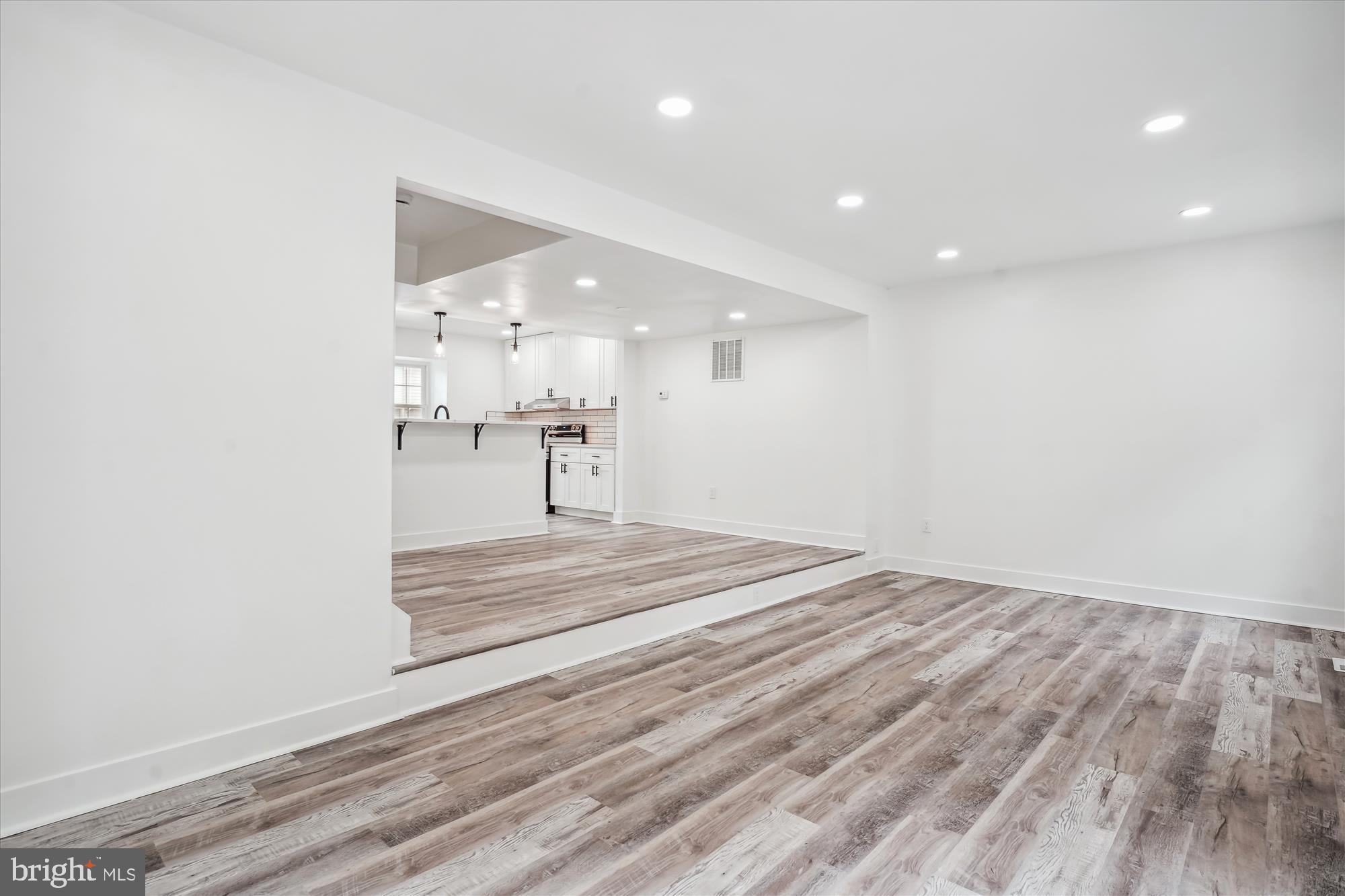 8648 WATERSHED CT