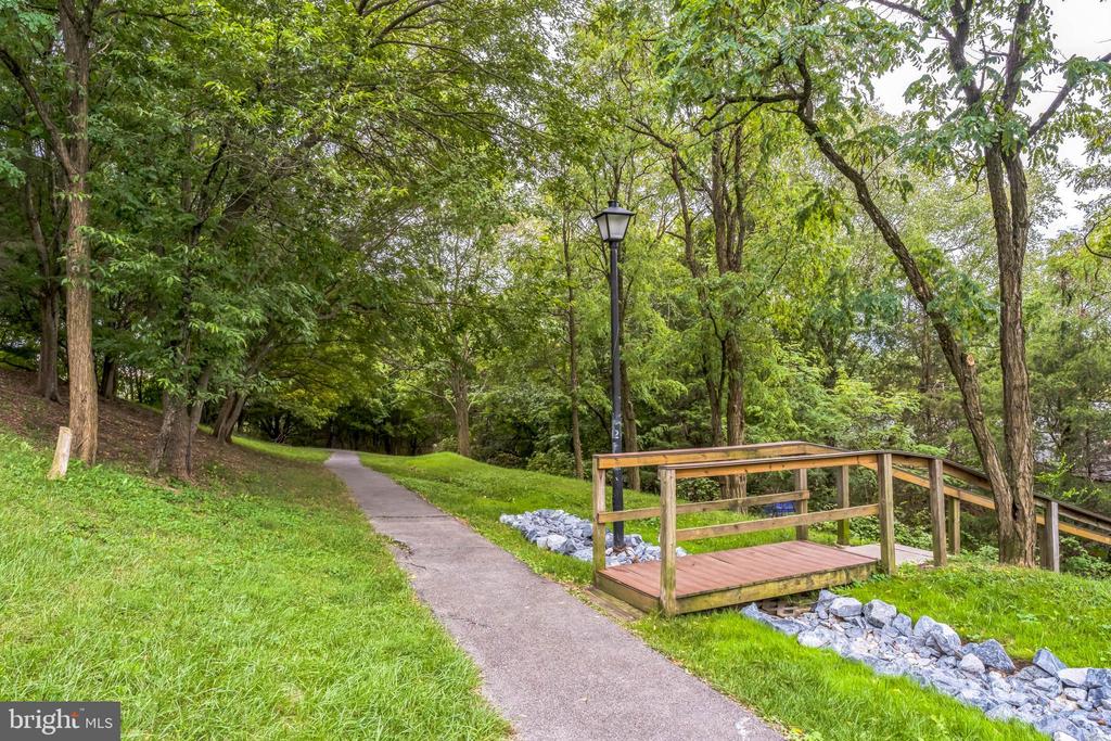 13 Timber Rock Rd