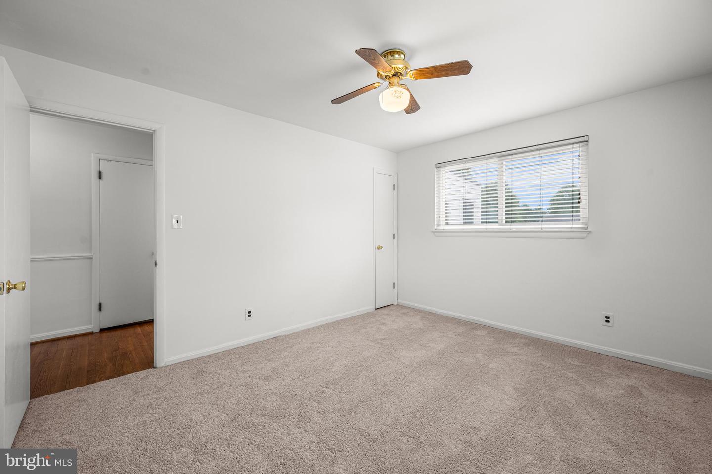4616 Harlan St