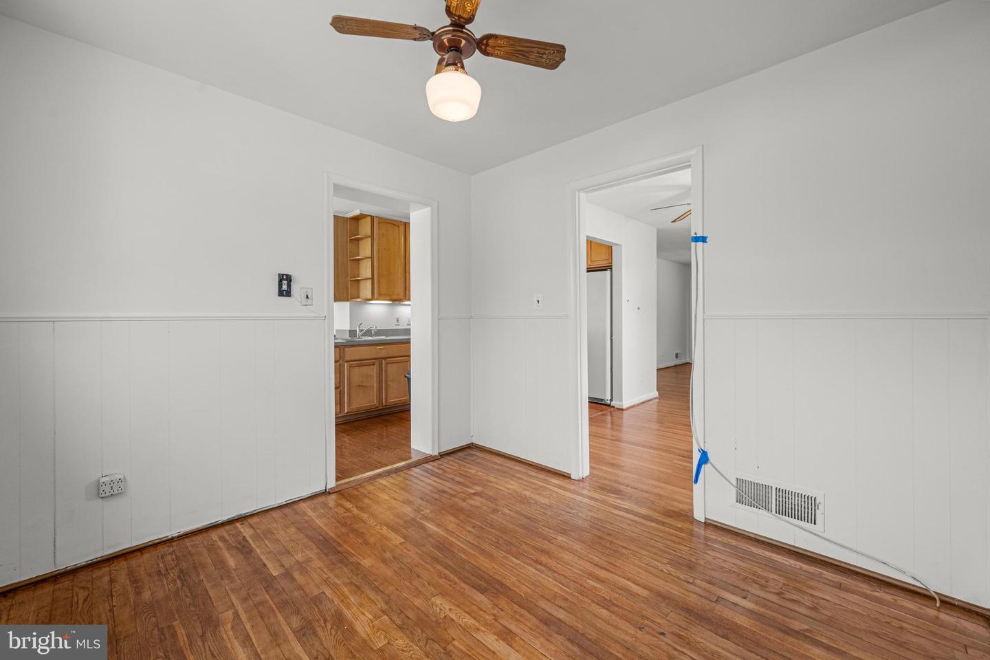 4616 Harlan St
