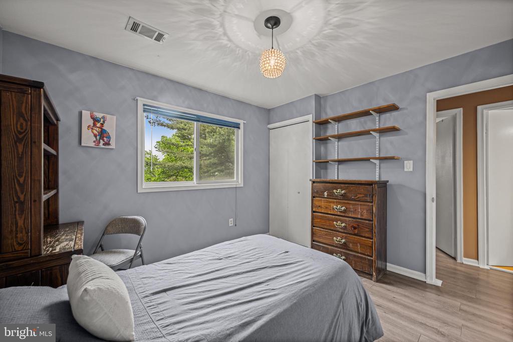 12317 Dancrest Dr