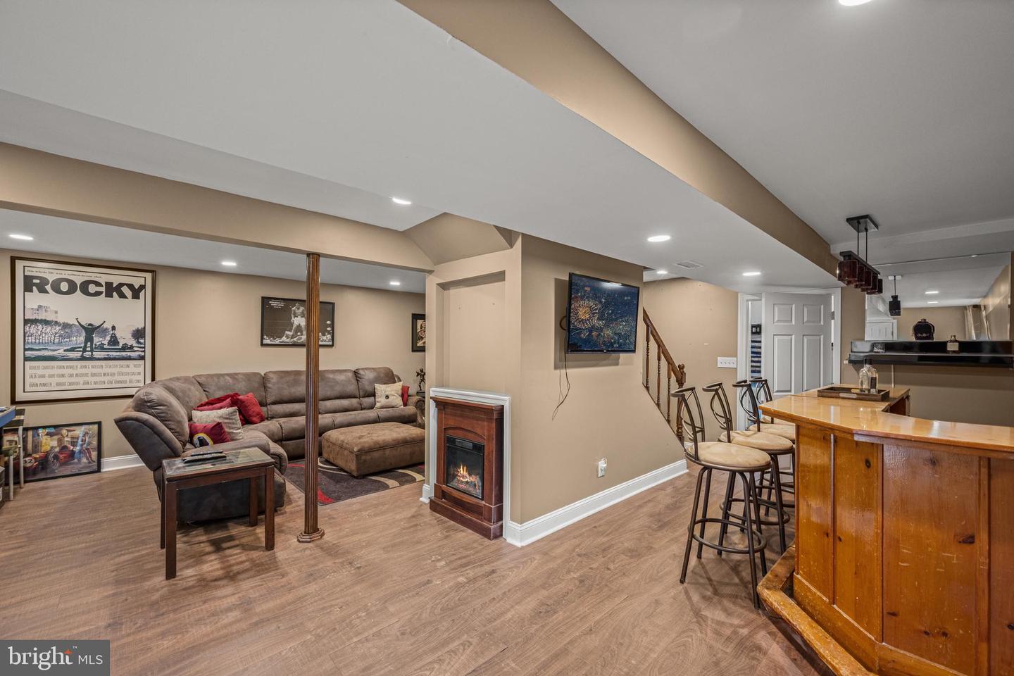 12317 Dancrest Dr
