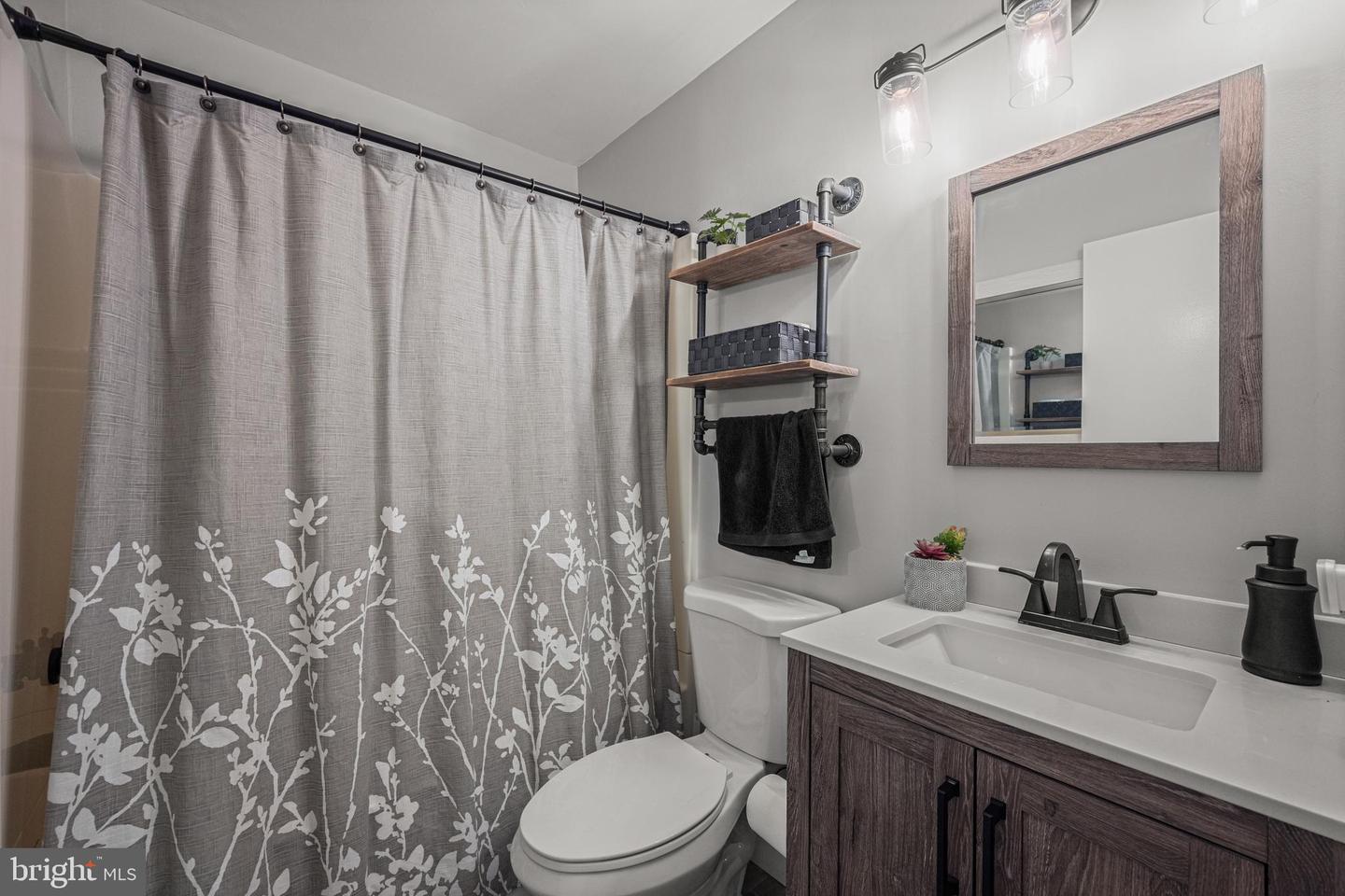 12317 Dancrest Dr