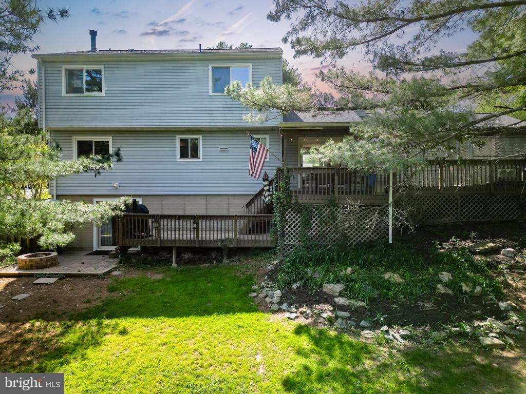 12317 Dancrest Dr