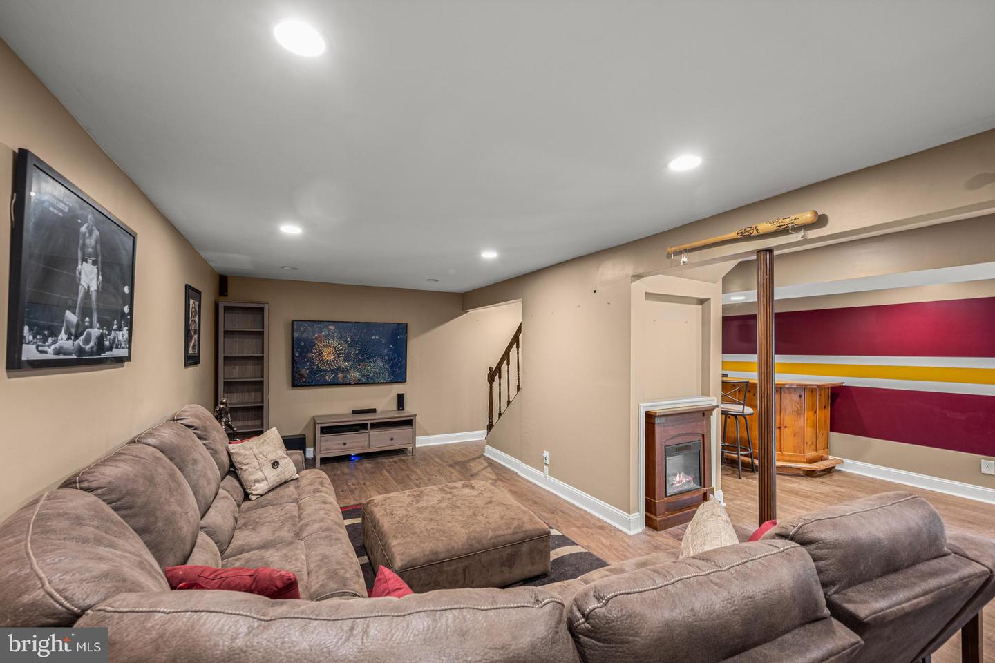 12317 Dancrest Dr