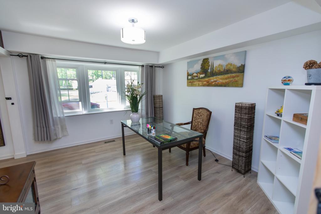 13909 BROOMALL LANE