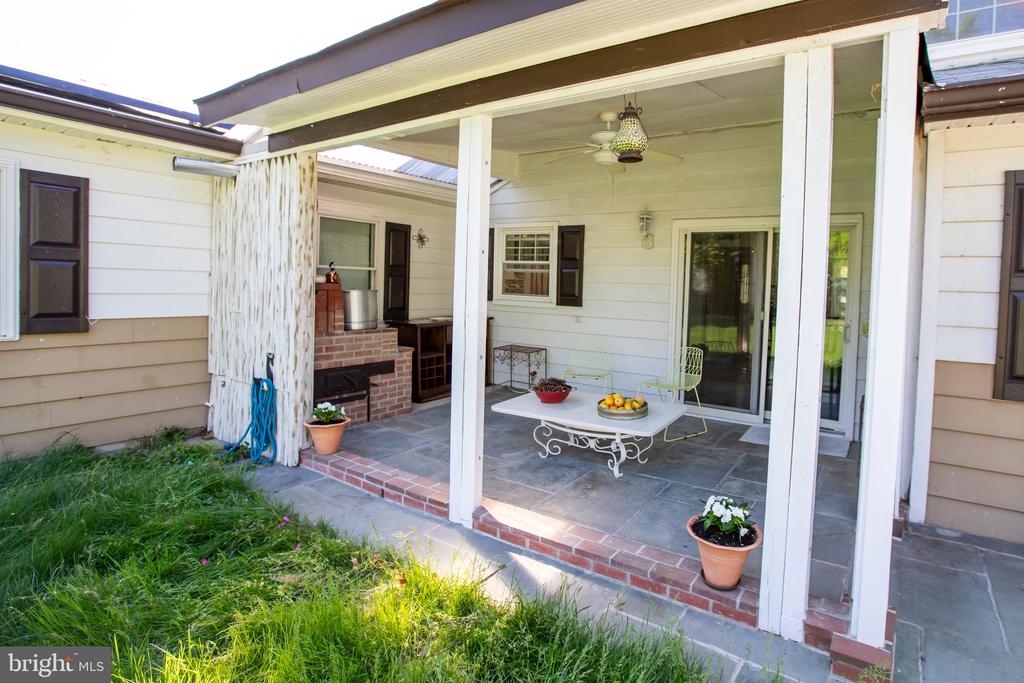 13909 BROOMALL LANE