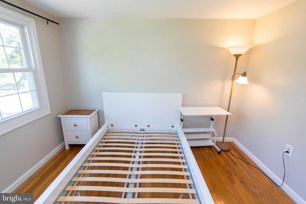 13909 BROOMALL LANE