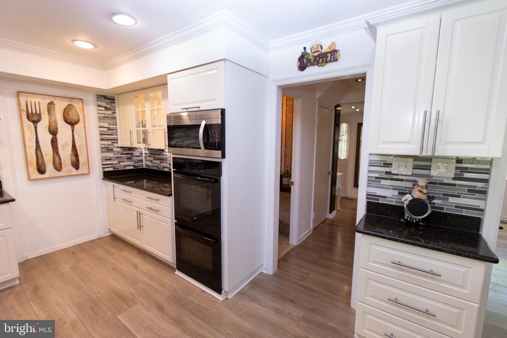 13909 BROOMALL LANE