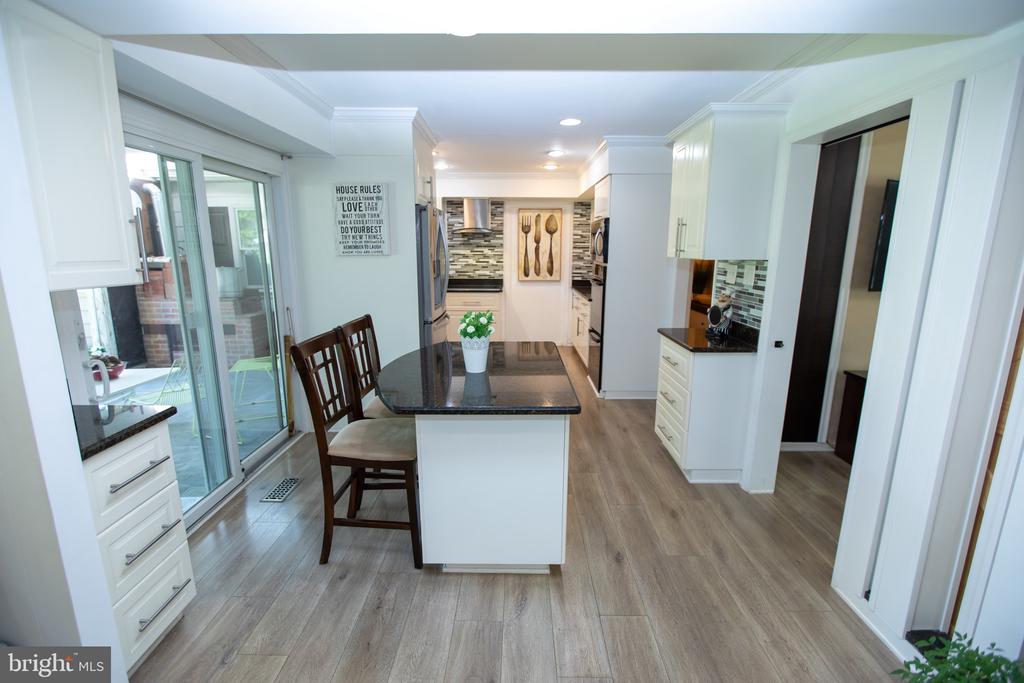 13909 BROOMALL LANE