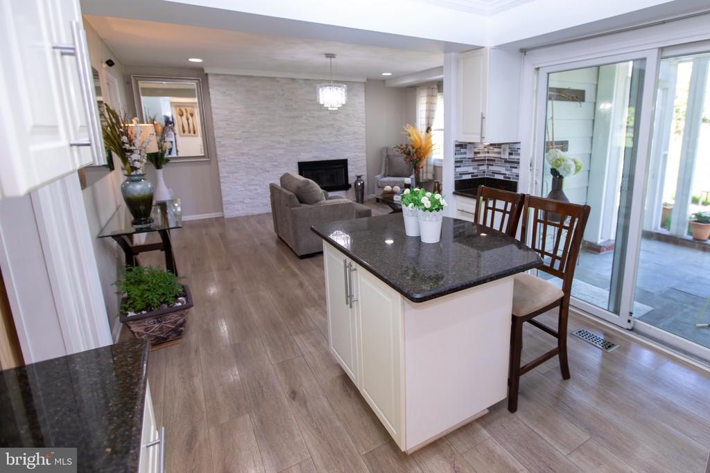 13909 BROOMALL LANE