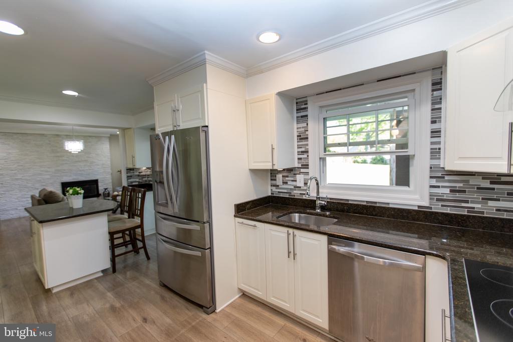 13909 BROOMALL LANE