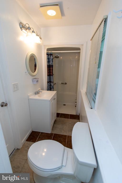 13909 BROOMALL LANE