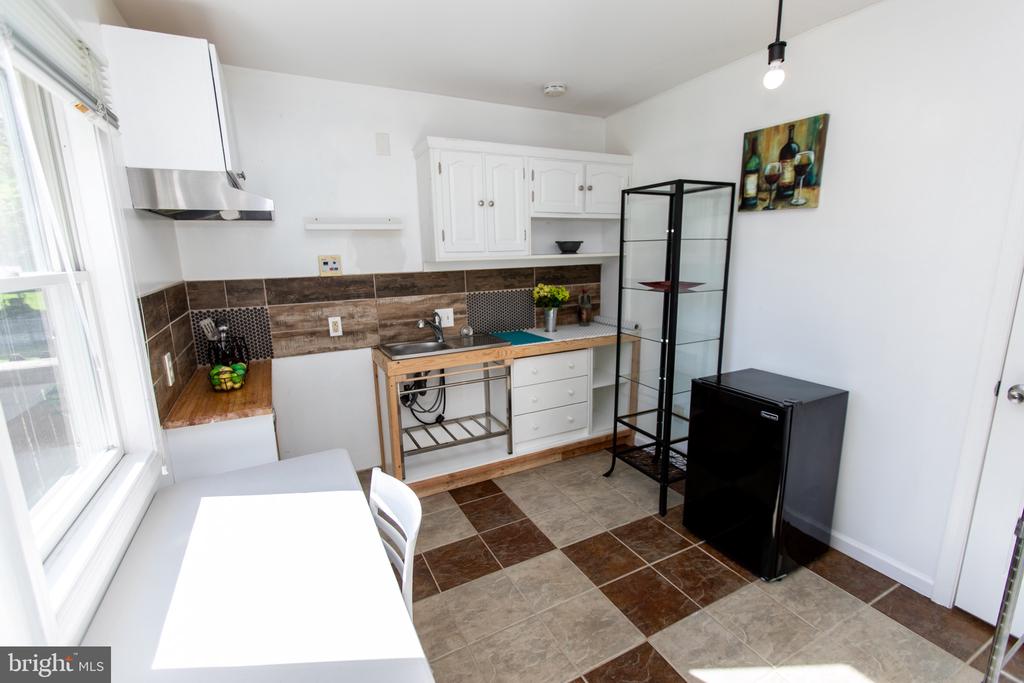 13909 BROOMALL LANE