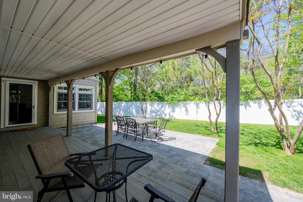 6 STARLIGHT COURT