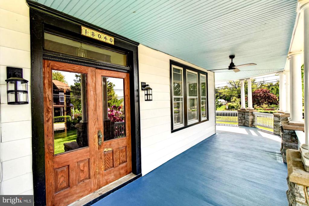 18040 BARNESVILLE ROAD