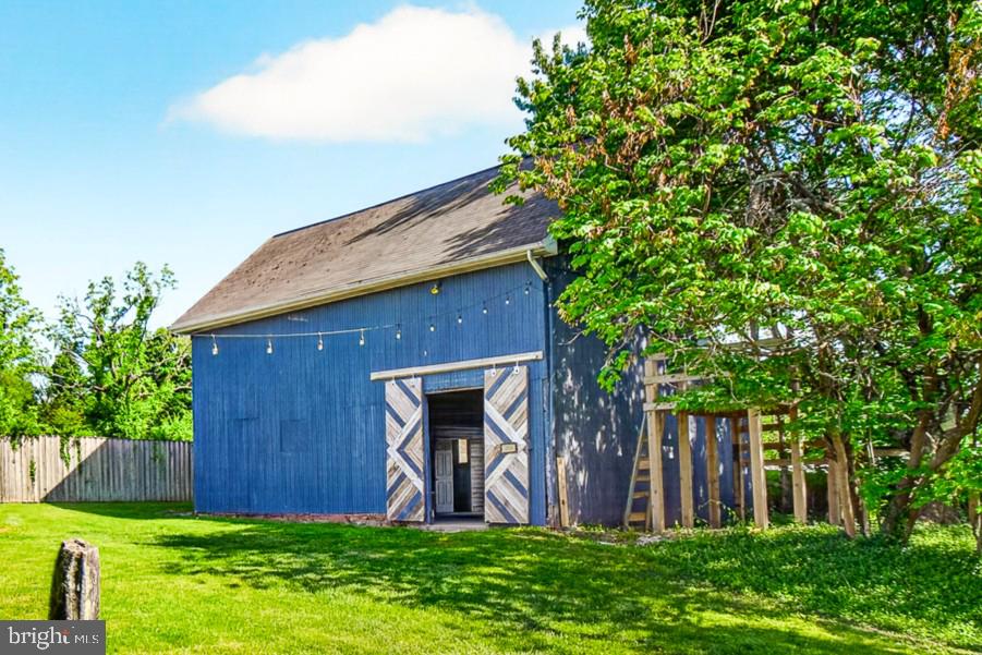 18040 BARNESVILLE ROAD