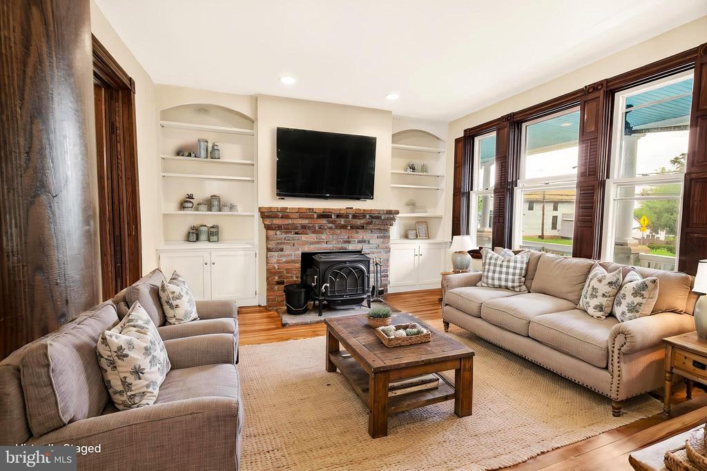18040 BARNESVILLE ROAD