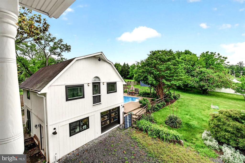18040 BARNESVILLE ROAD