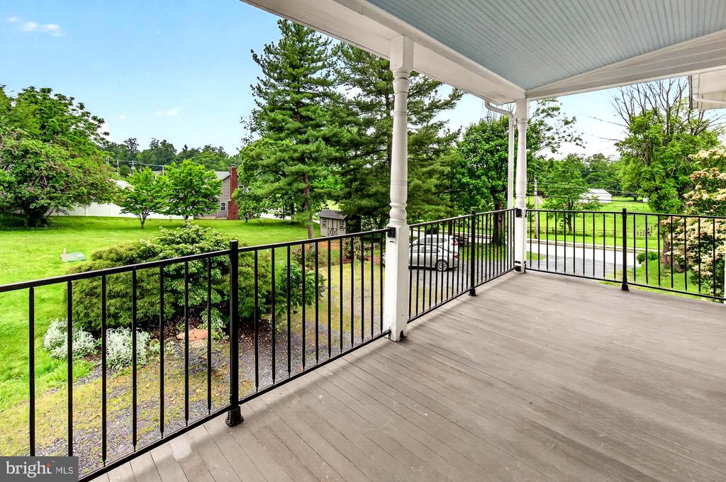 18040 BARNESVILLE ROAD