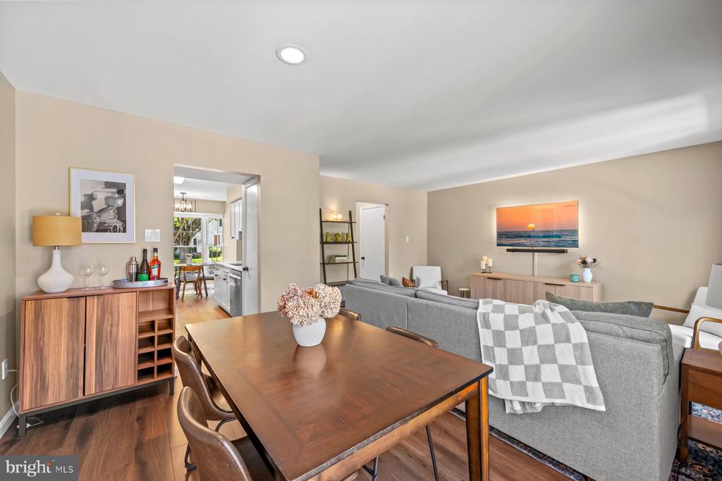 3157 BENTON SQUARE DRIVE