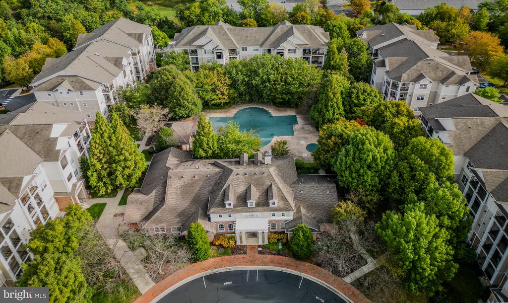 19609 GALWAY BAY CIRCLE Unit: 202