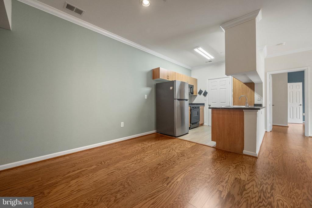 19609 GALWAY BAY CIRCLE Unit: 202