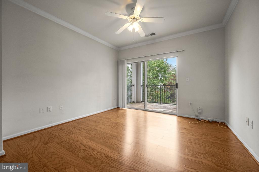 19609 GALWAY BAY CIRCLE Unit: 202