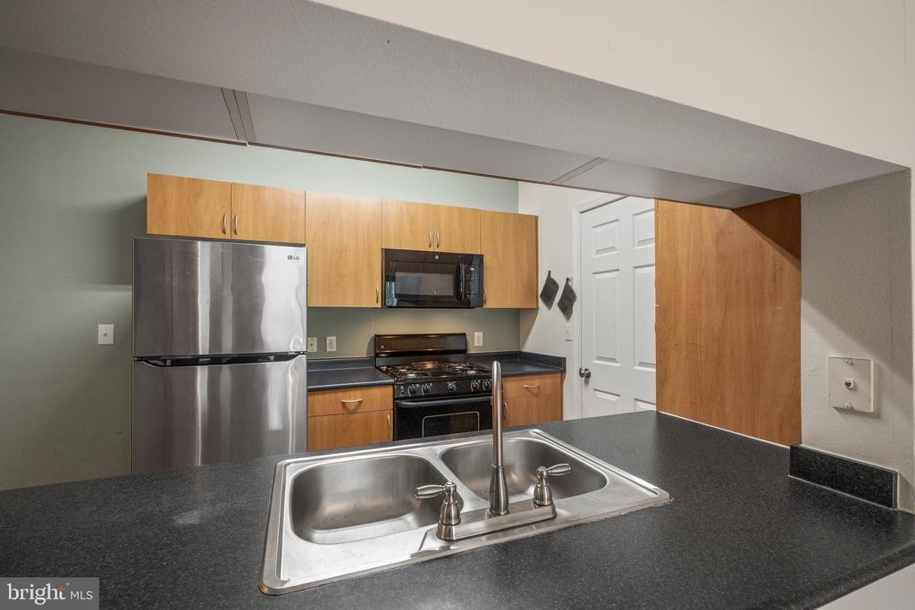 19609 GALWAY BAY CIRCLE Unit: 202